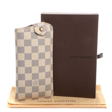 Louis Vuitton sunglasses cases women